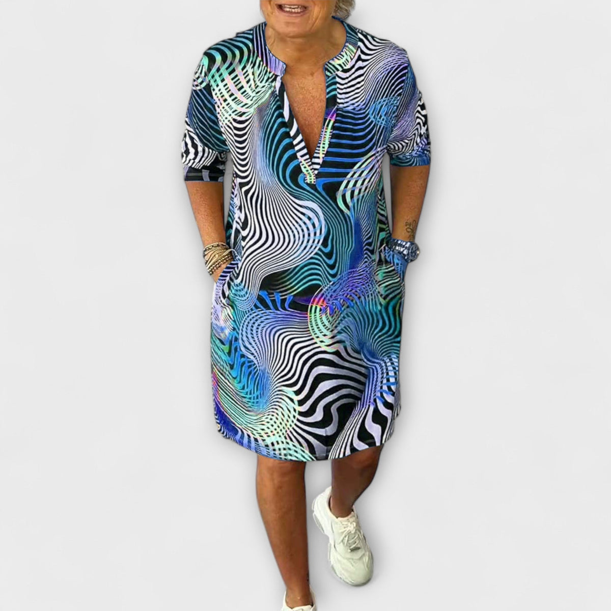 Liora - Robe Colorée à Col V et Motif