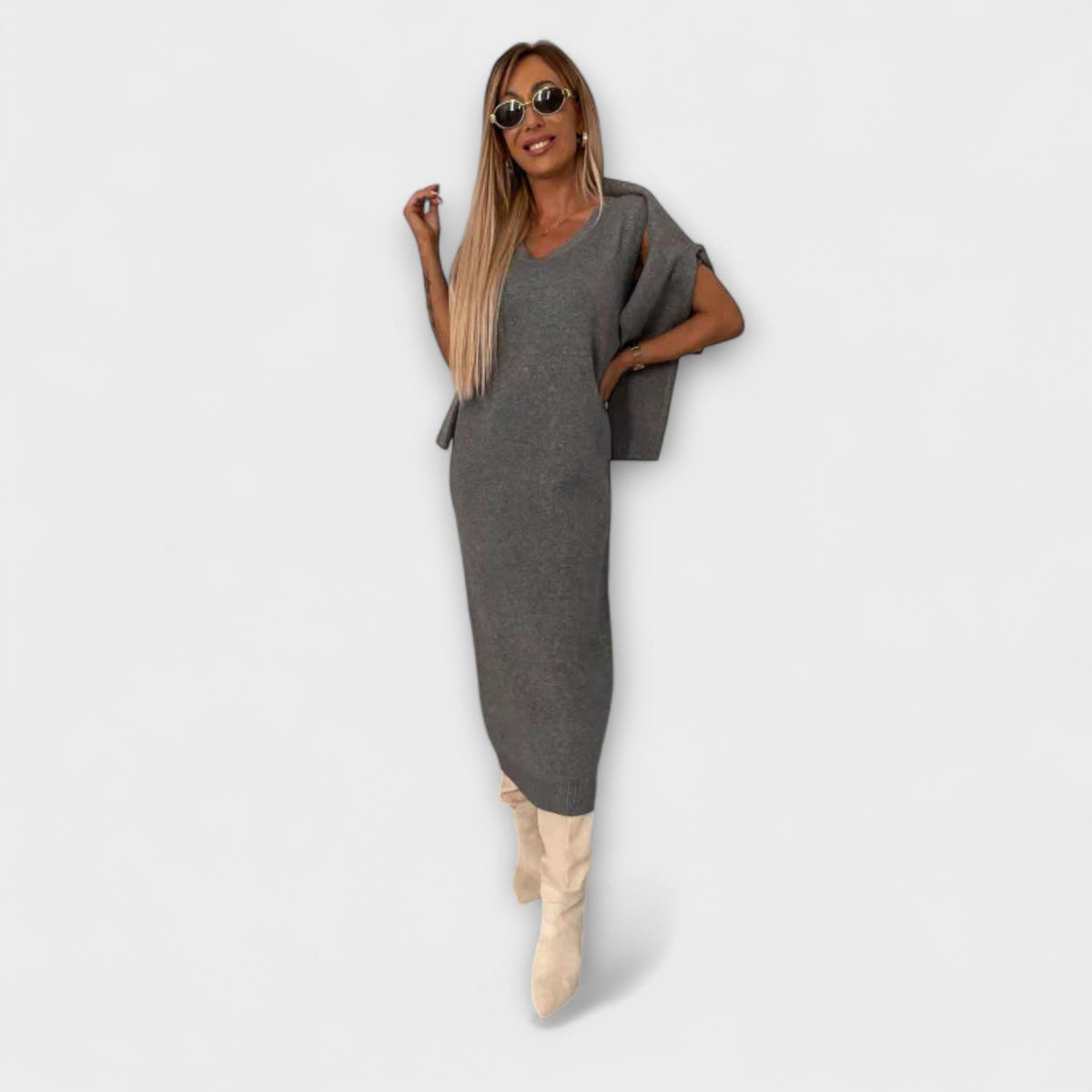 Solange - Robe Grise avec Col Roulé Assorti