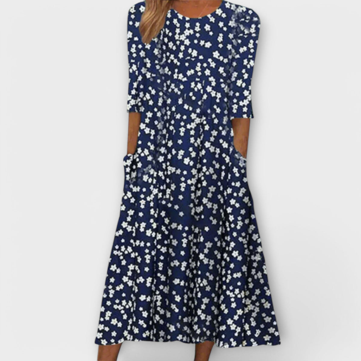 Paula - Robe Élégante à Petites Fleurs Éparses