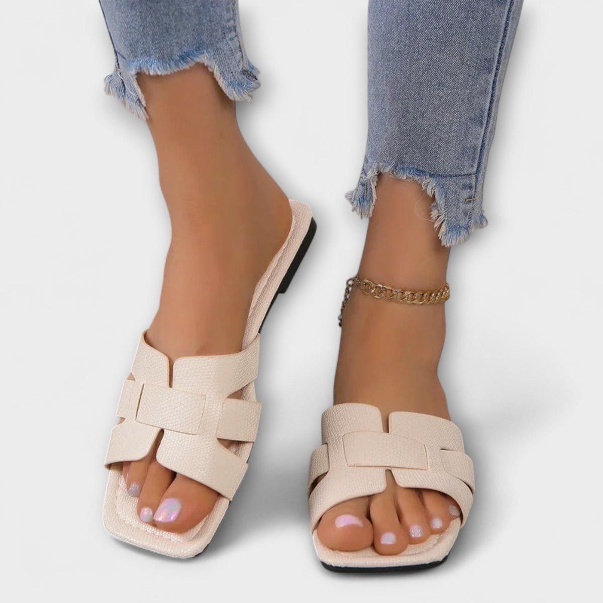 Dietlinde - Mules Plates Beiges