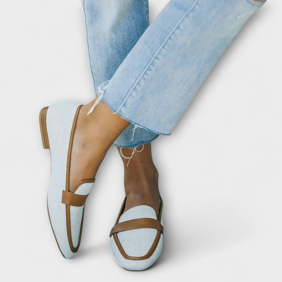 Elfriede - Chaussures à Boucle Rétro Bleu Clair